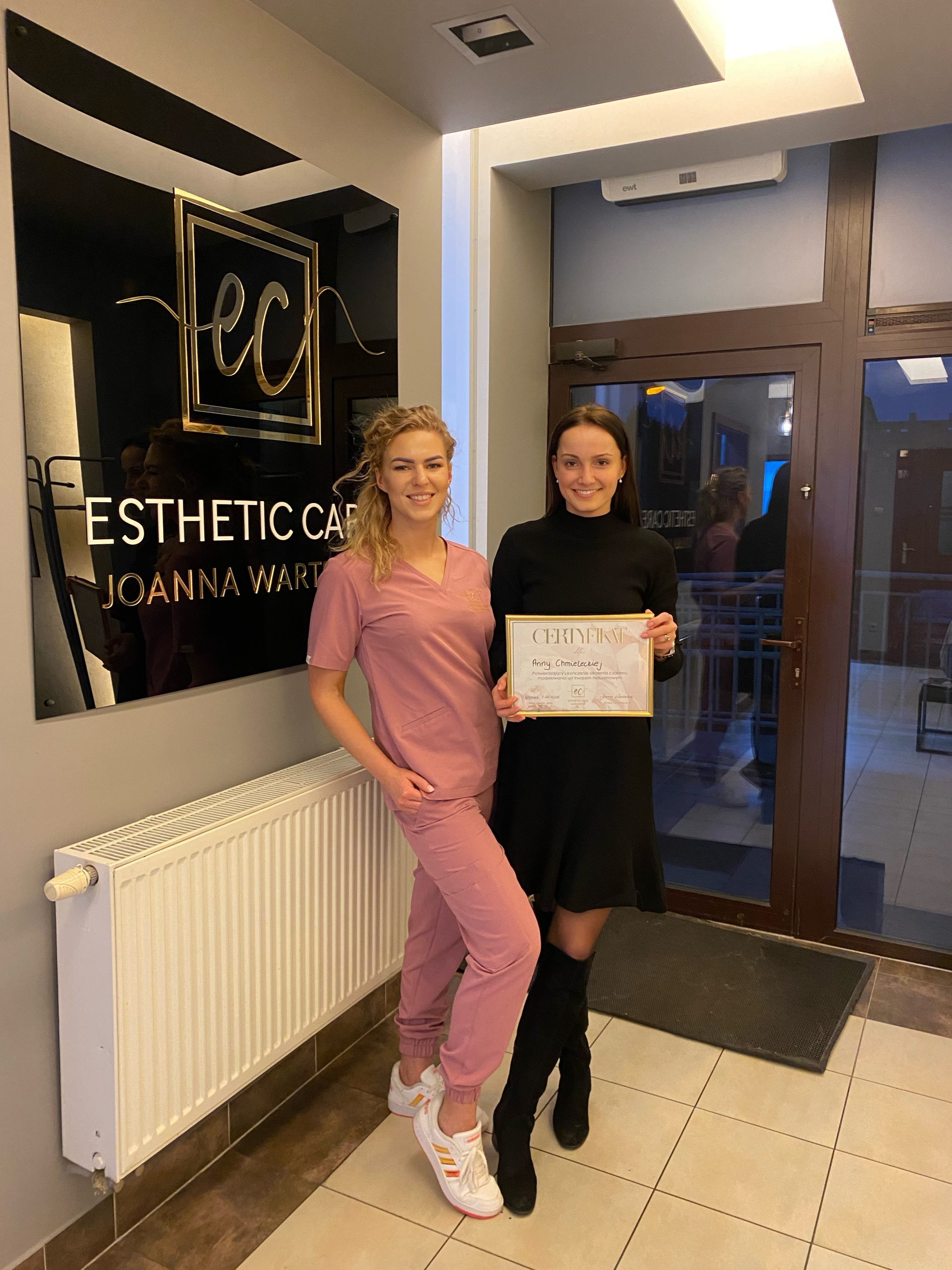 Certyfikat ukończenia szkolenia z modelowania ust